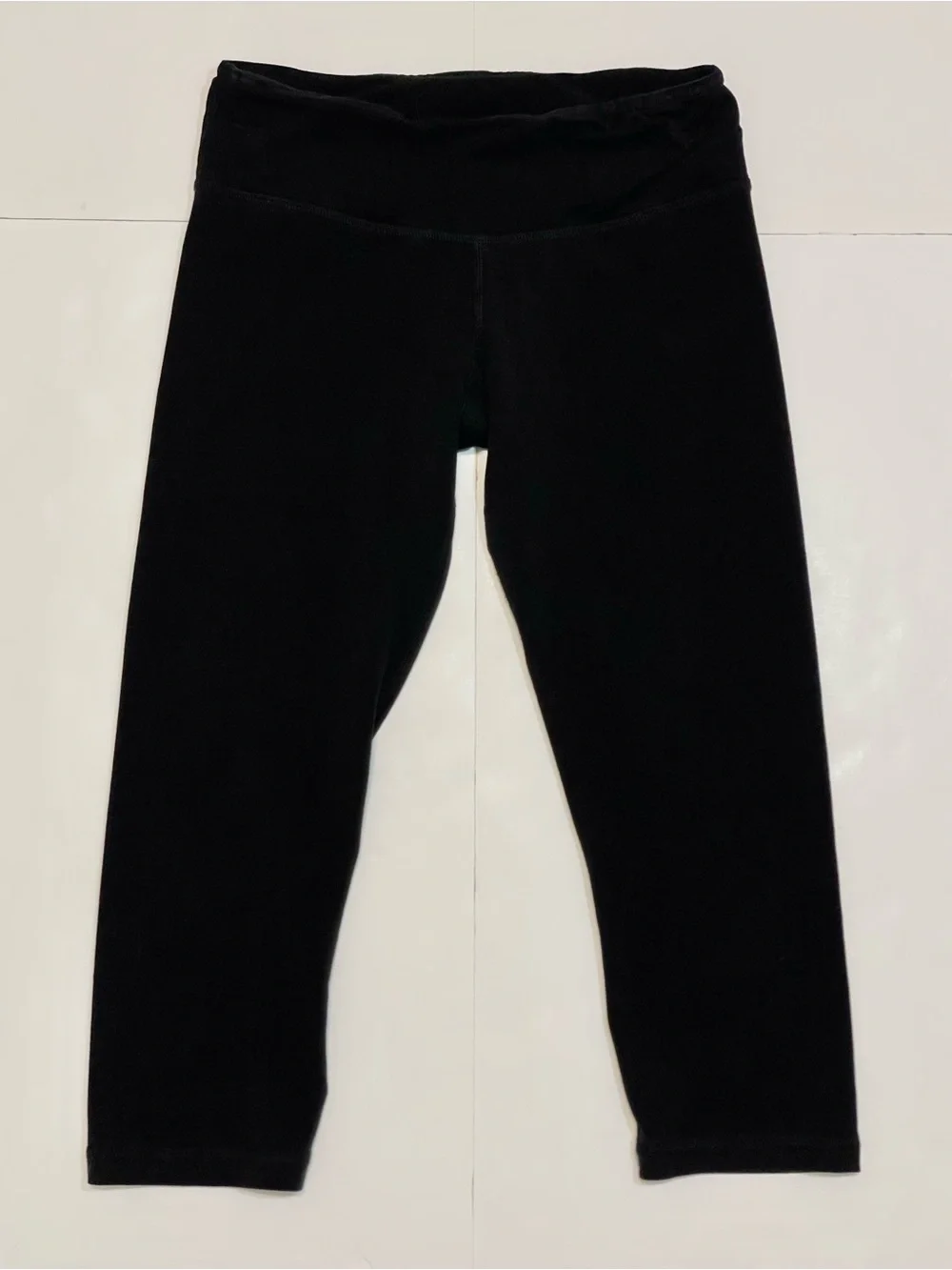 Lululemon Black Cropped Activewear Leggings - Size 4 (Fits XS) 17